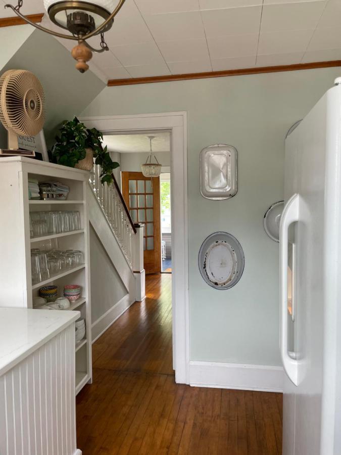 Drop Anchor Cottages And Lake House Geneva-on-the-Lake Extérieur photo