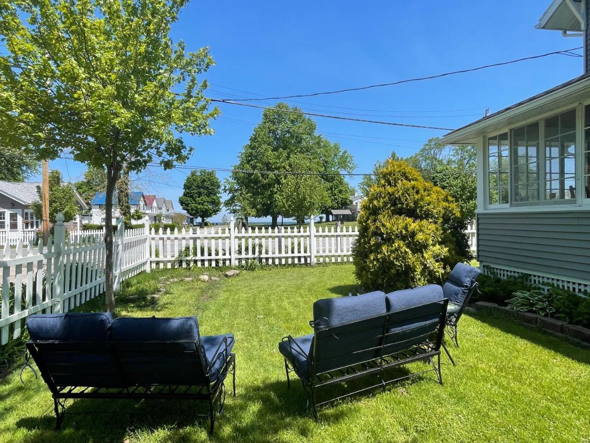 Drop Anchor Cottages And Lake House Geneva-on-the-Lake Extérieur photo