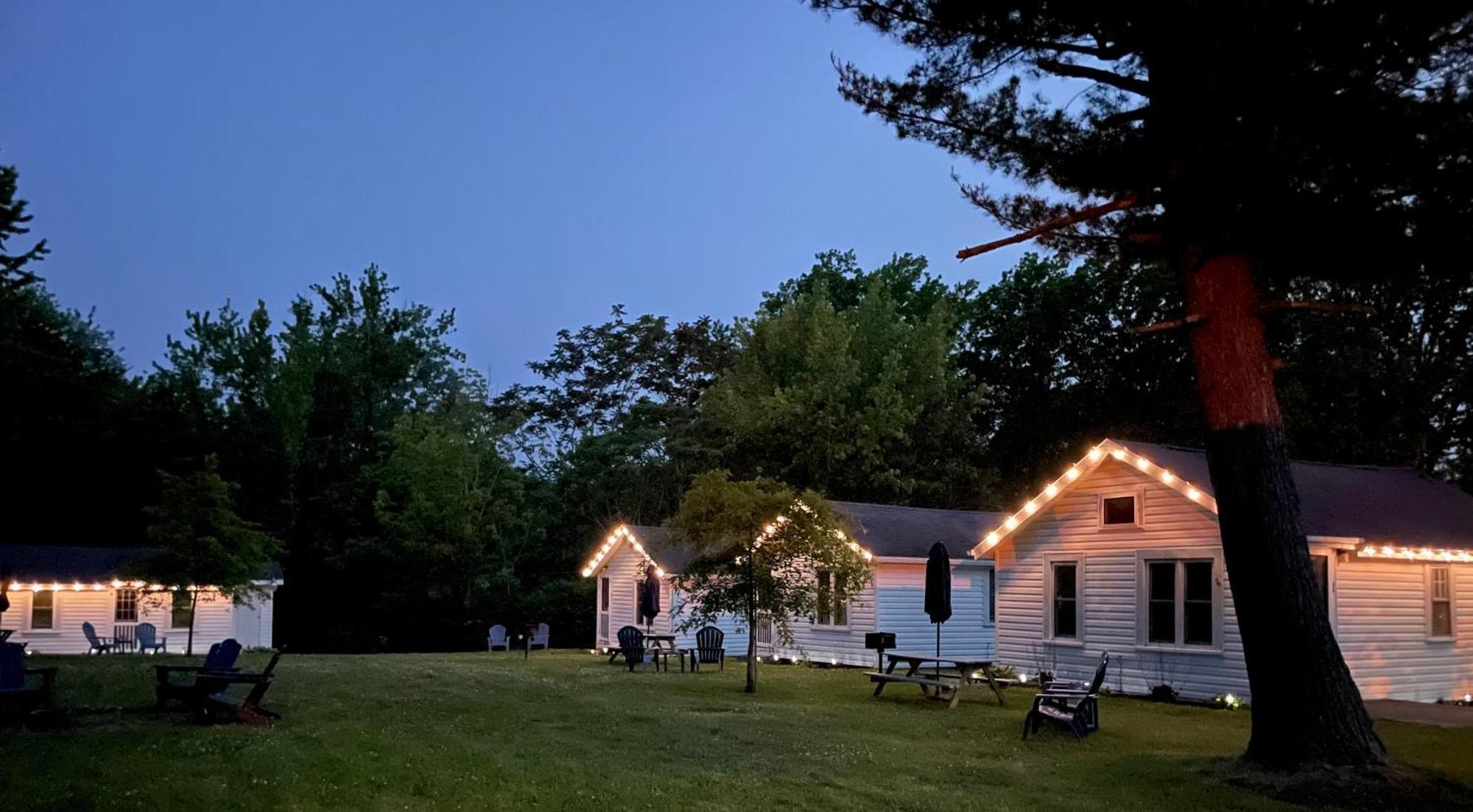 Drop Anchor Cottages And Lake House Geneva-on-the-Lake Extérieur photo